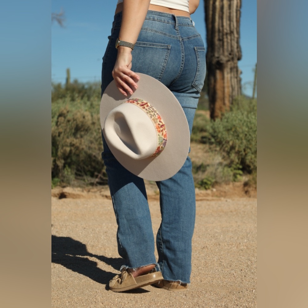 White Grey Wool Cowboy Hat – Western Felt Hat with Embroidered Cactus Band